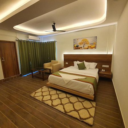 Hotel Deo Volente Sivasagar Екстер'єр фото