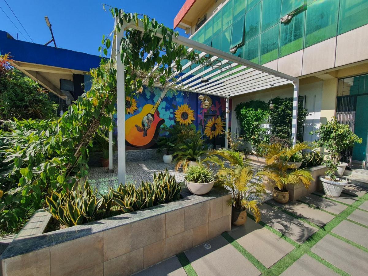 Hotel Deo Volente Sivasagar Екстер'єр фото