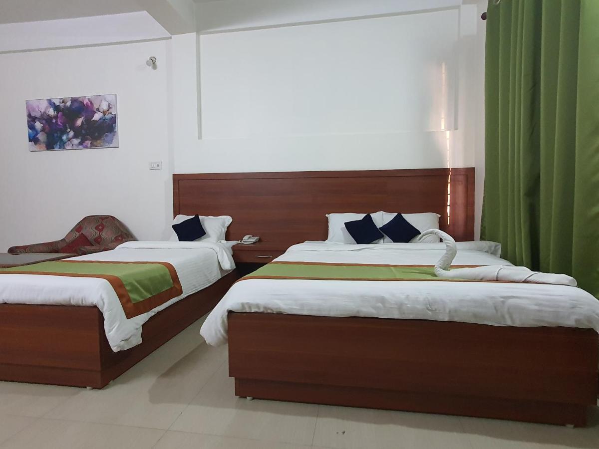 Hotel Deo Volente Sivasagar Екстер'єр фото