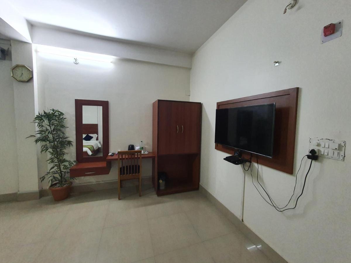 Hotel Deo Volente Sivasagar Екстер'єр фото