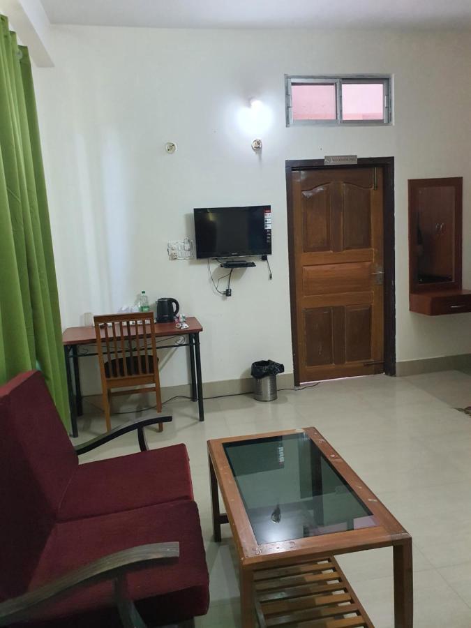 Hotel Deo Volente Sivasagar Екстер'єр фото